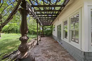 608 Harthan St, Austin, TX 78703 - Photo 16