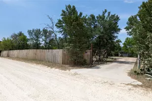 1400 Seminole Trail, Dale, TX 78616 - Photo 34