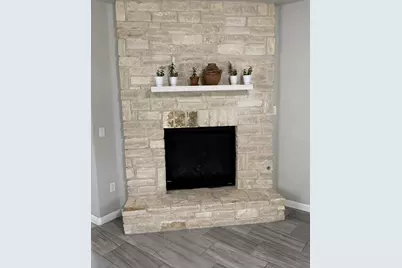 827 Savannah Cove, Elgin, TX 78621 - Photo 10