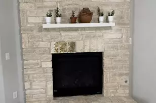 827 Savannah Cove, Elgin, TX 78621 - Photo 10