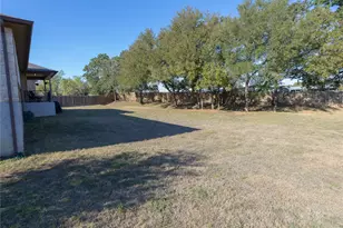 827 Savannah Cove, Elgin, TX 78621 - Photo 28