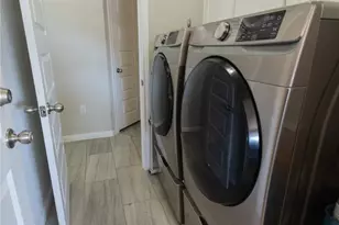 827 Savannah Cove, Elgin, TX 78621 - Photo 18