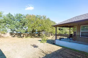 827 Savannah Cove, Elgin, TX 78621 - Photo 30