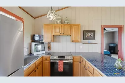 127 Offer, Llano, TX 78643 - Photo 6