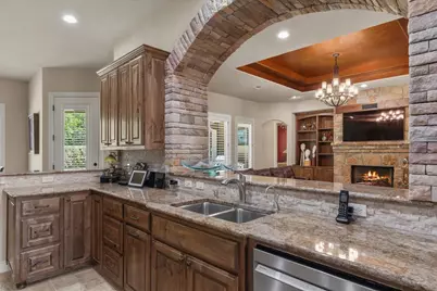 206 Jack Nicklaus Drive, Lakeway, TX 78738 - Photo 12