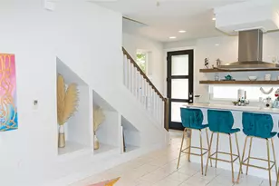 2714 E 3rd St, Austin, TX 78702 - Photo 2
