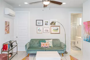 2714 E 3rd St, Austin, TX 78702 - Photo 4