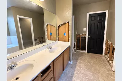 3325 Whisper Bluff, Schertz, TX 78108 - Photo 24