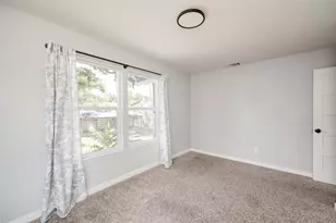 1400 Marcus Pl, Austin, TX 78721 - Photo 14