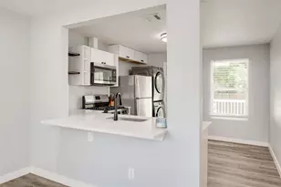 1400 Marcus Pl, Austin, TX 78721 - Photo 22