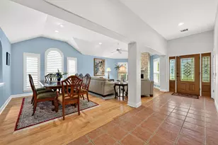 17 Stillmeadow Dr, The Hills, TX 78738 - Photo 2