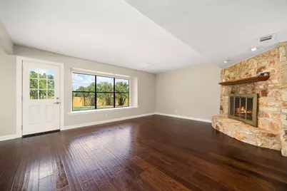 10408 Timbercrest Lane, Austin, TX 78750 - Photo 8