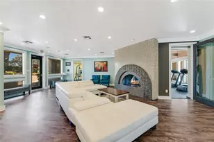 935 La Posada Dr, Austin, TX 78752 - Photo 1