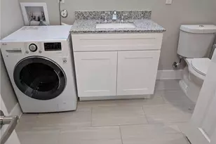 935 La Posada Dr, Austin, TX 78752 - Photo 10