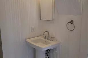 403 Fawcett St, Smithville, TX 78957 - Photo 10