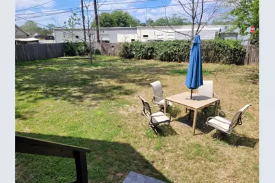 403 Fawcett Street, Smithville, TX 78957 - Photo 20