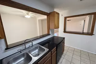800 Oregon St, San Marcos, TX 78666 - Photo 8