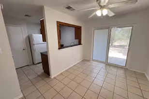 800 Oregon St, San Marcos, TX 78666 - Photo 6