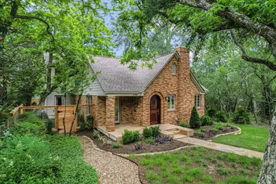 1704 Travis Heights Boulevard, Austin, TX 78704 - Photo 2