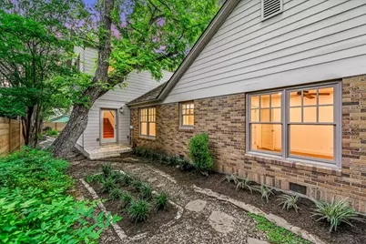 1704 Travis Heights Boulevard, Austin, TX 78704 - Photo 34