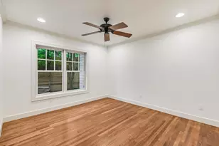 1704 Travis Heights Blvd, Austin, TX 78704 - Photo 32