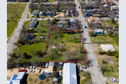 314 E Pecan Street, Taylor, TX 76574 - Photo 6