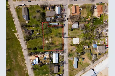 314 E Pecan Street, Taylor, TX 76574 - Photo 2