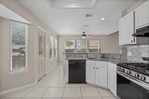 2432 Roundabout Ln, Round Rock, TX 78664 - Photo 8