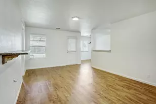 207 Tolcarne Dr, Hutto, TX 78634 - Photo 2