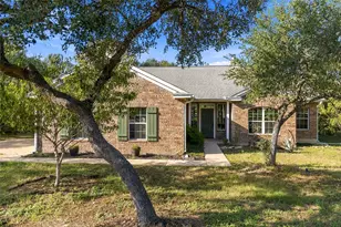 205 Homestead Rd, Kyle, TX 78640 - Photo 2