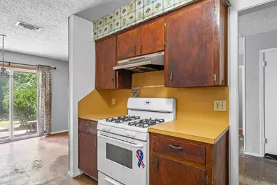 1100 S Trace Drive, Austin, TX 78745 - Photo 12