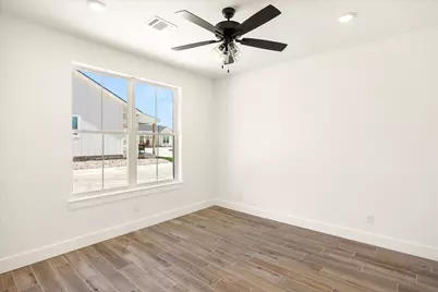 802 S Creek Street #100, Fredericksburg, TX 78624 - Photo 14