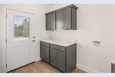 802 S Creek Street #100, Fredericksburg, TX 78624 - Photo 16