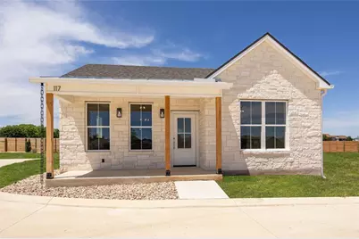802 S Creek Street #100, Fredericksburg, TX 78624 - Photo 2