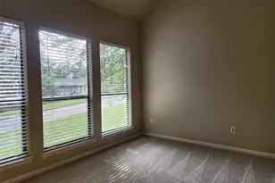 305 Forest Dr, San Marcos, TX 78666 - Photo 6