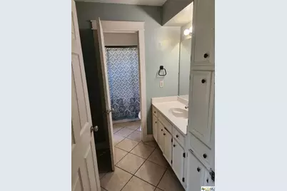 305 Forest Drive, San Marcos, TX 78666 - Photo 8