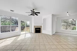 13401 Lamplight Village Ave, Austin, TX 78727 - Photo 8