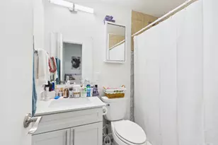 911 W 22nd St, Austin, TX 78705 - Photo 8