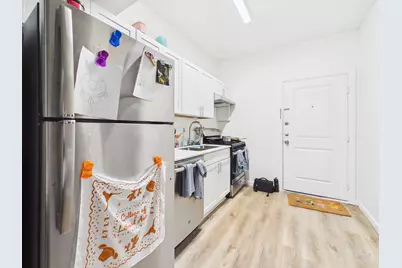 911 W 22nd Street #403, Austin, TX 78705 - Photo 4