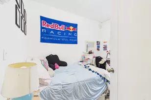 911 W 22nd St, Austin, TX 78705 - Photo 12