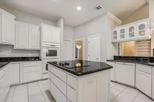 103 Highlander St, Lakeway, TX 78734 - Photo 12