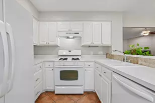 5919 Kevin Kelly Pl, Austin, TX 78727 - Photo 12