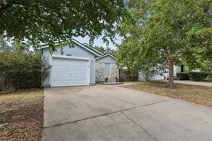 5919 Kevin Kelly Pl, Austin, TX 78727 - Photo 2