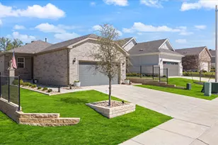 112 Clay Hl St, Georgetown, TX 78633 - Photo 2