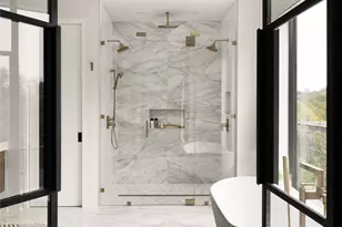 2401 Oakhaven Cir, Austin, TX 78704 - Photo 16