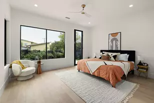 2401 Oakhaven Cir, Austin, TX 78704 - Photo 32