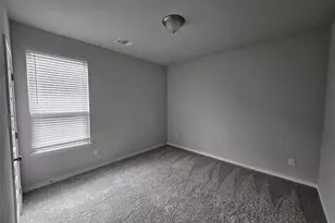 112 Batjac Aly, Jarrell, TX 76537 - Photo 10