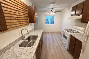 614 Great Britain Blvd, Austin, TX 78748 - Photo 10