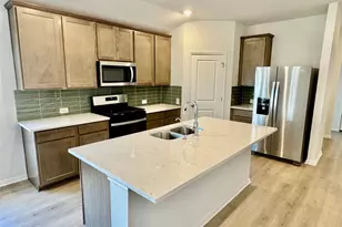 119 Boondoggle Rdg, Cedar Creek, TX 78612 - Photo 2