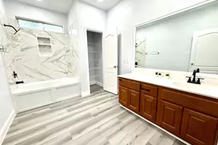 1713 Bowerton Dr, Austin, TX 78754 - Photo 6